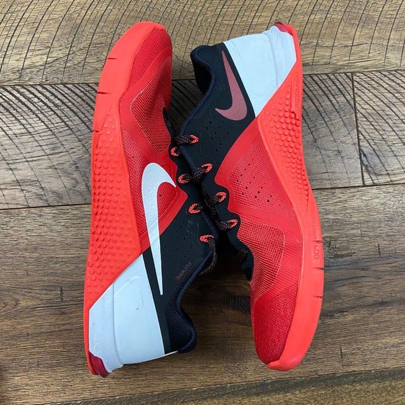 nike metcon 2 red